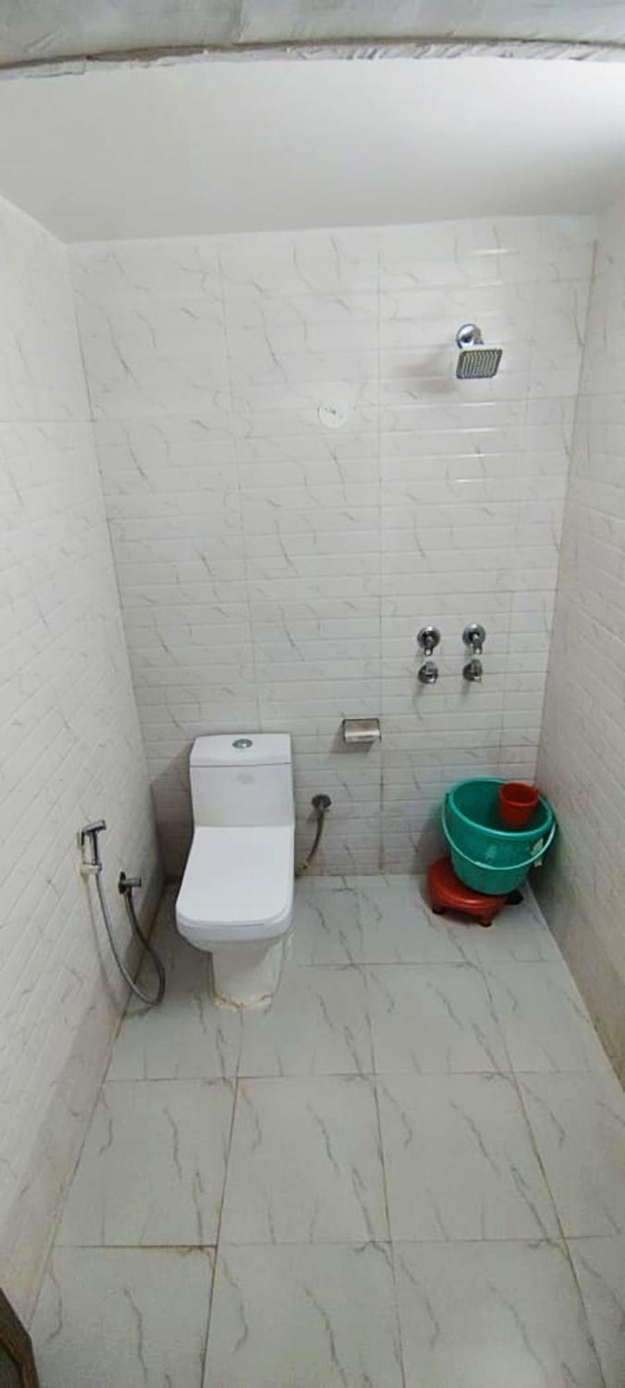 Luxury Rooms In Safdarjung Enclave Near Aiims & Safdarjung Hospital New Delhi Bagian luar foto